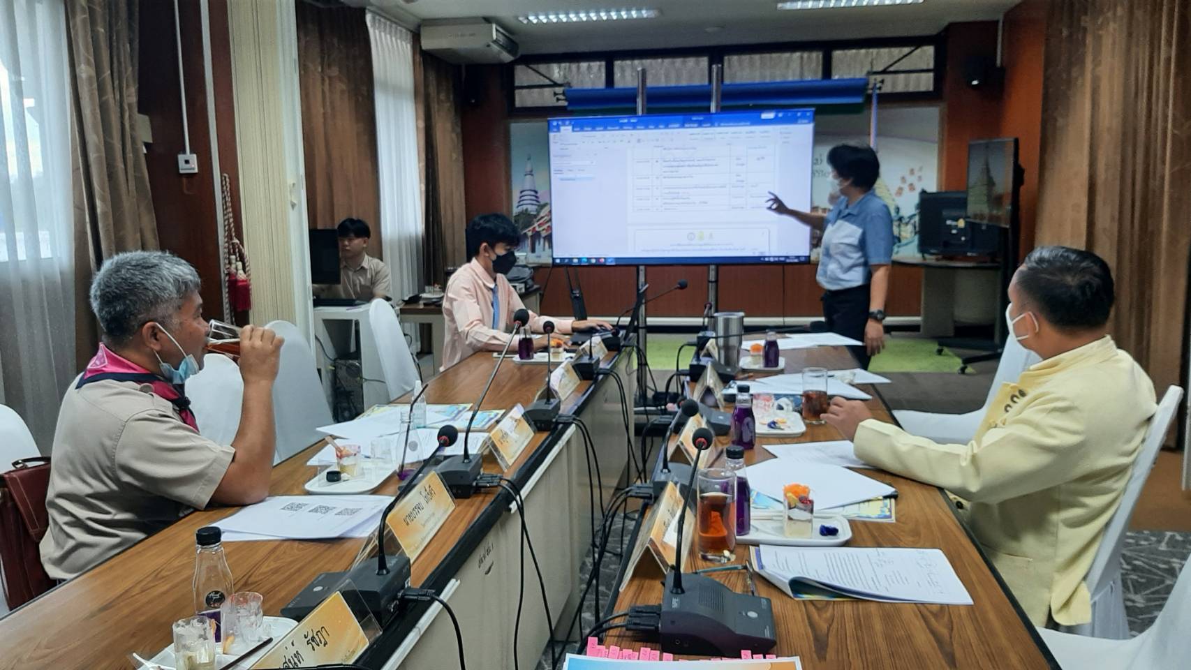 ผู้อำนวยการโรงเรียน เข้าร่วมการประชุมอนุกรรมการดำเนินงานโครงการลูกเสือจิตอาสาพระราชทานประจำจังหวัด